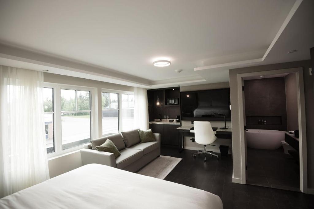 The Reid Hotel Vanderhoof Exterior foto